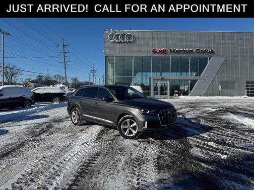 2023 Audi Q7 45 Premium Plus