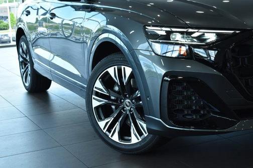 2025 Audi Q8 55 Premium Plus