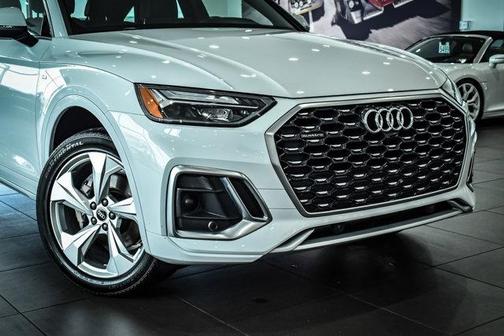 2022 Audi Q5 45 S line Premium Plus