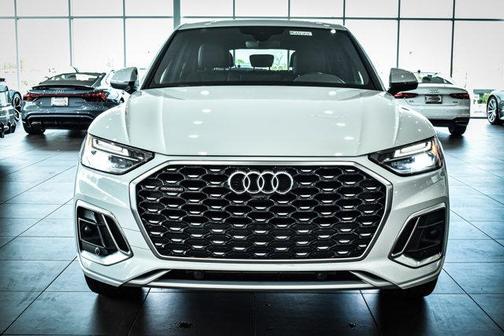 2022 Audi Q5 45 S line Premium Plus