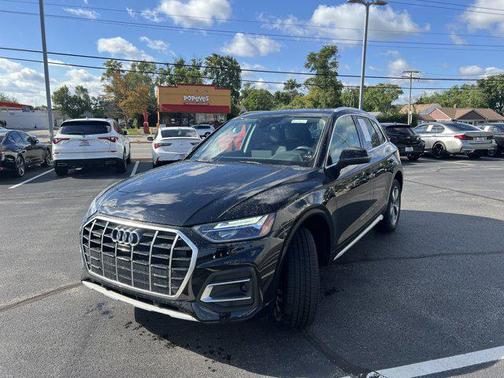 2022 Audi Q5 40 Premium Plus