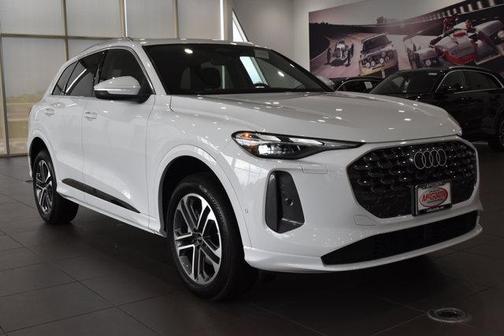 2025 Audi Q5 Premium