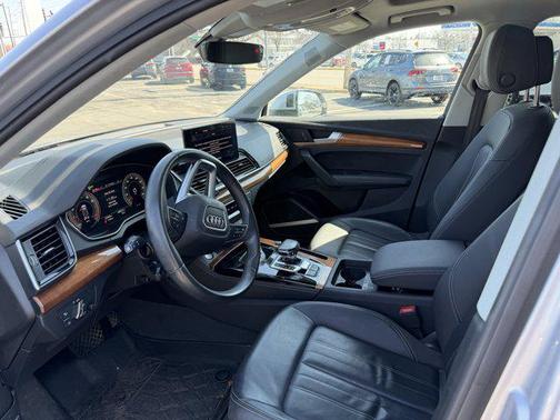 2023 Audi Q5 45 S line Premium Plus