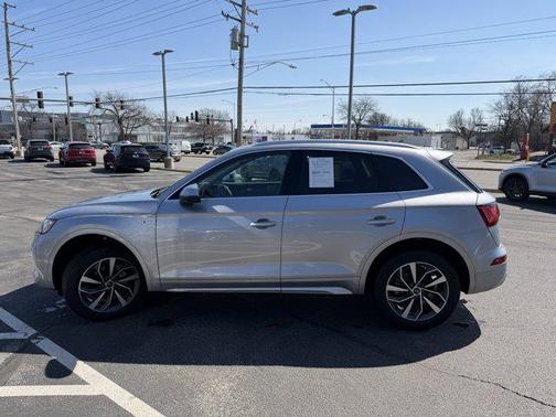 2023 Audi Q5 45 S line Premium Plus