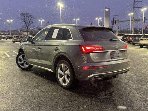 2023 Audi Q5 45 S line Premium Plus