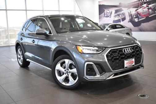 2023 Audi Q5 45 S line Premium Plus