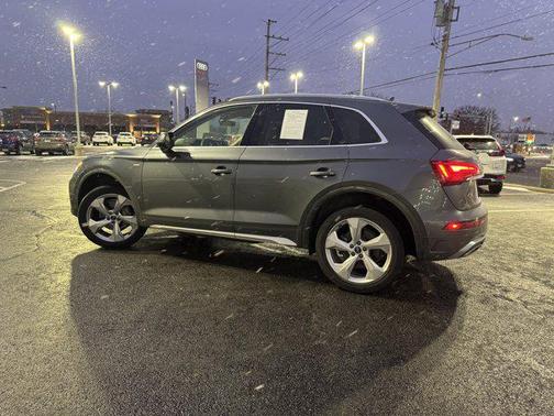 2023 Audi Q5 45 S line Premium Plus