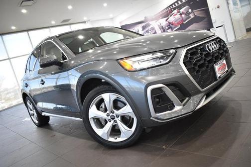 2023 Audi Q5 45 S line Premium Plus