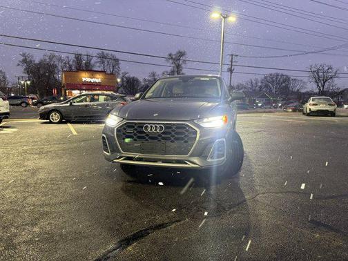 2023 Audi Q5 45 S line Premium Plus