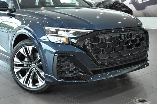 2025 Audi Q8 55 Premium Plus