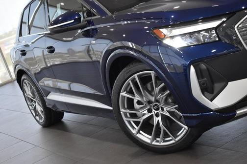 2025 Audi Q4 e-tron Premium Plus 55 quattro