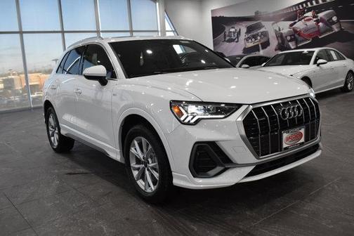 2024 Audi Q3 Premium 45 TFSI S line quattro Tiptronic