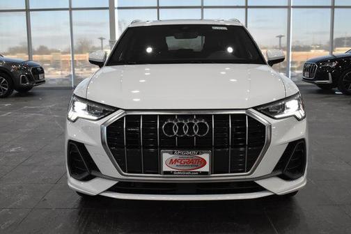 2024 Audi Q3 Premium 45 TFSI S line quattro Tiptronic