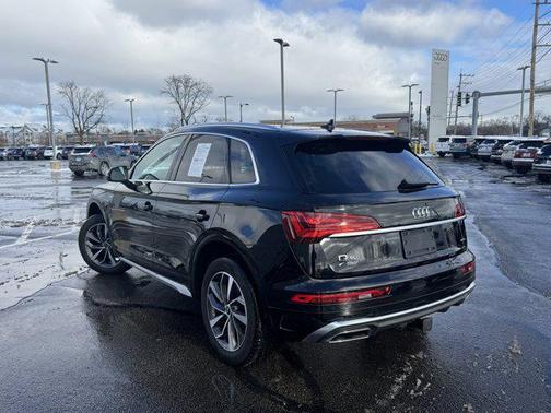 2023 Audi Q5 45 S line Premium Plus
