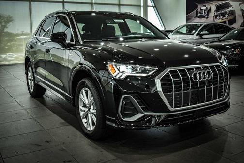 2025 Audi Q3 45 S line Premium Plus