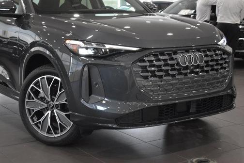 2025 Audi Q5 Premium Plus