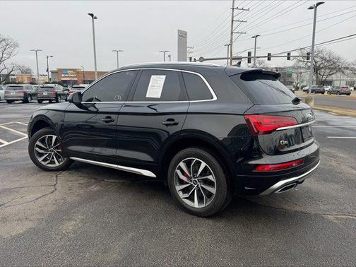 2023 Audi Q5 45 S line Premium Plus