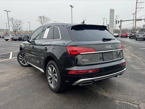 2023 Audi Q5 45 S line Premium Plus