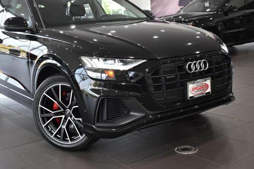 2023 Audi Q8 55 Premium Plus