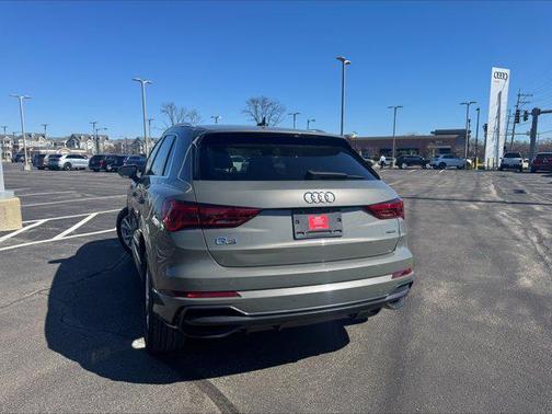 2022 Audi Q3 45 S line Premium Plus