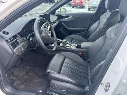 2023 Audi A4 45 S line Premium Plus