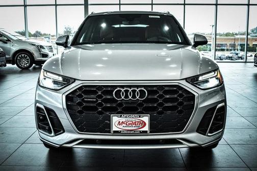 2022 Audi Q5 45 S line Premium Plus