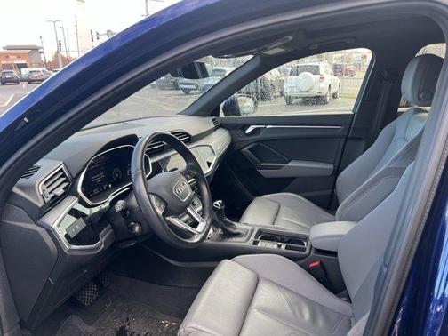2023 Audi Q3 45 S line Premium Plus