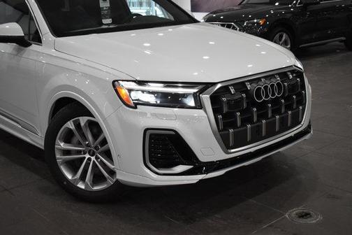 2026 Audi Q7 55 Premium Plus
