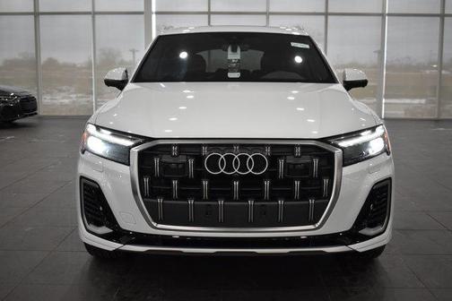2026 Audi Q7 55 Premium Plus