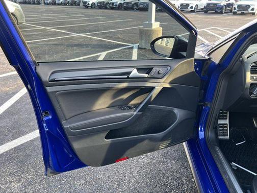 2018 Volkswagen Golf R 2.0T DSG