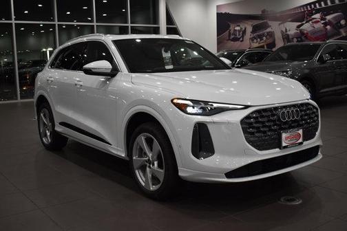 2025 Audi Q5 Premium Plus