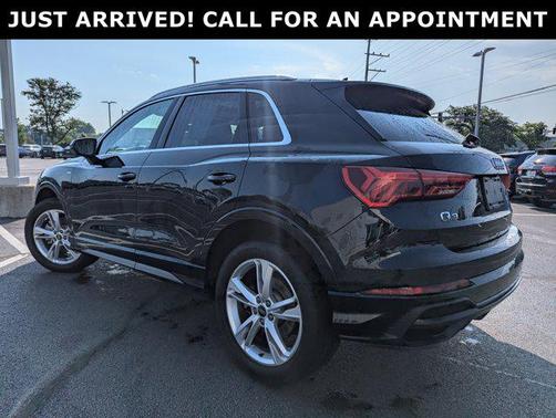 2023 Audi Q3 Premium 45 TFSI S line quattro Tiptronic
