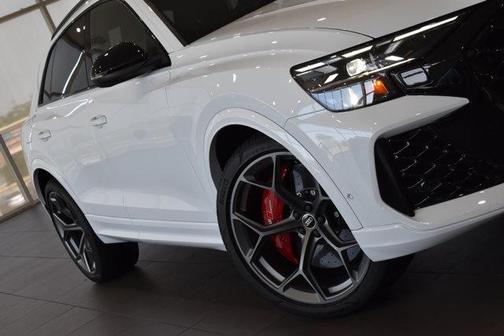 2025 Audi RS Q8 4.0T