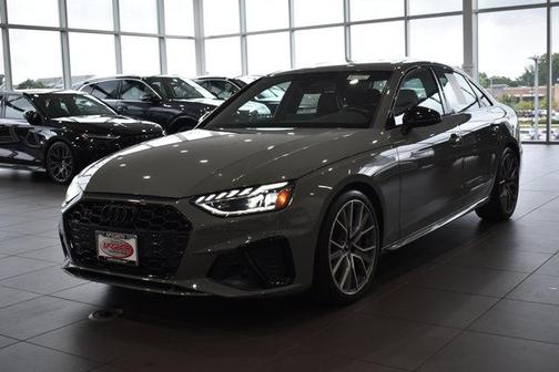 2022 Audi S4 Premium Plus TFSI quattro Tiptronic