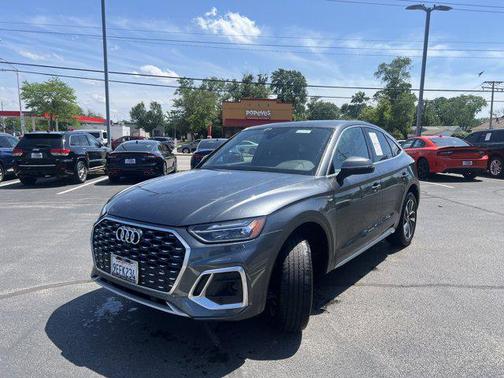 2023 Audi Q5 45 S line Premium