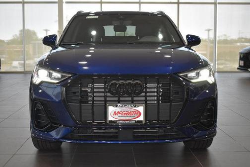Navarra Blue Metallic 2025 Audi Q3 Premium 45 TFSI S line quattro Tiptronic