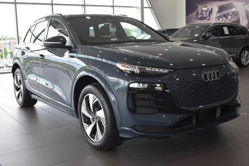 2025 Audi Q6 e-tron Premium Plus quattro