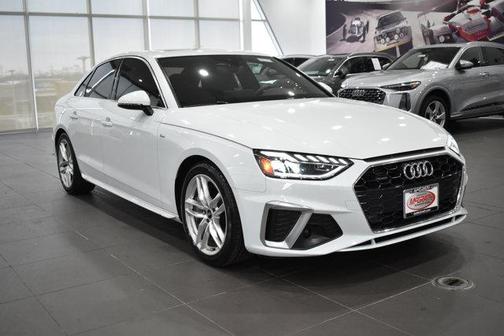 2023 Audi A4 45 S line Premium