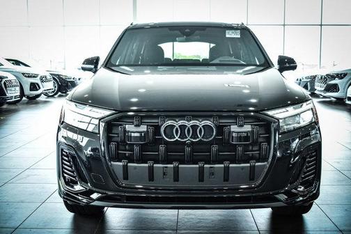 2025 Audi Q7 55 Prestige
