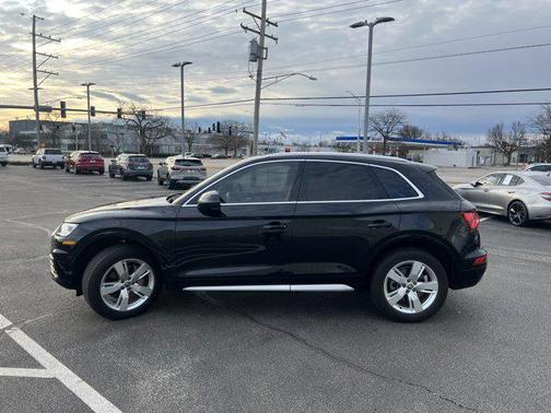 2018 Audi Q5 2.0T Premium Plus