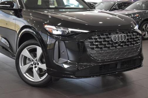 2025 Audi Q5 Premium Plus