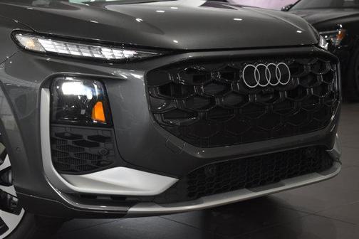 Daytona Gray Pearl Effect 2026 Audi Q3 TFSI quattro S tronic