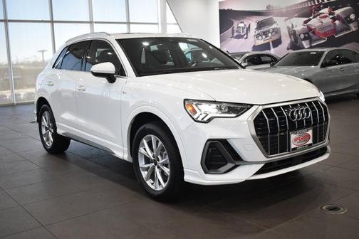 2024 Audi Q3 Premium 45 TFSI S line quattro Tiptronic
