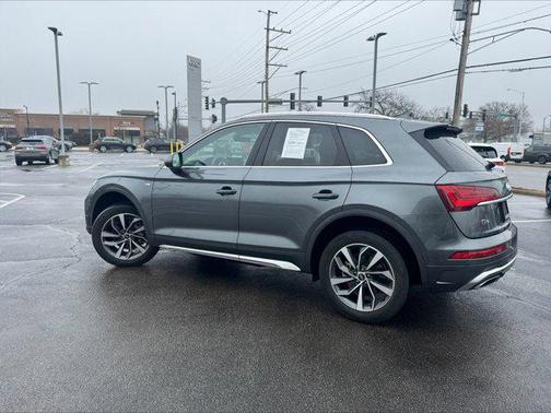 2023 Audi Q5 45 S line Premium
