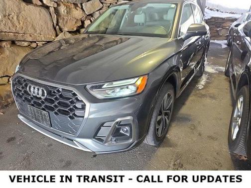 2023 Audi Q5 45 S line Premium