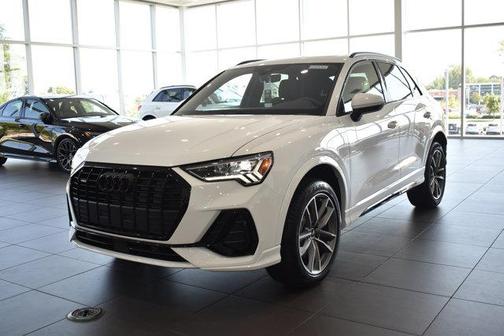 2025 Audi Q3 Premium 45 TFSI S line quattro Tiptronic