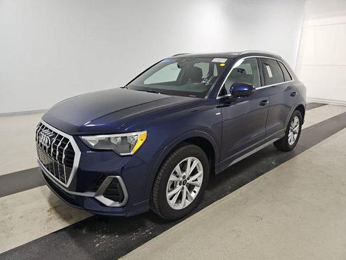2021 Audi Q3 45 S line Premium