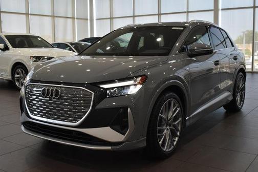 2025 Audi Q4 e-tron Premium Plus 55 quattro