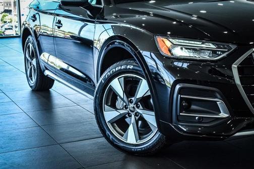 2022 Audi Q5 40 Premium Plus