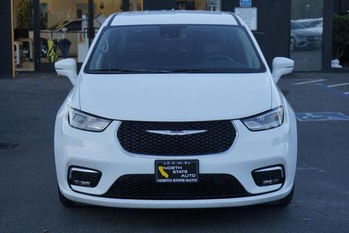 2022 Chrysler Pacifica Hybrid Touring L